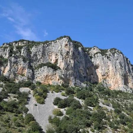 Tranquil With Pool View Vila *