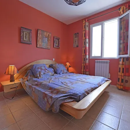 Tranquil With Pool View Vila