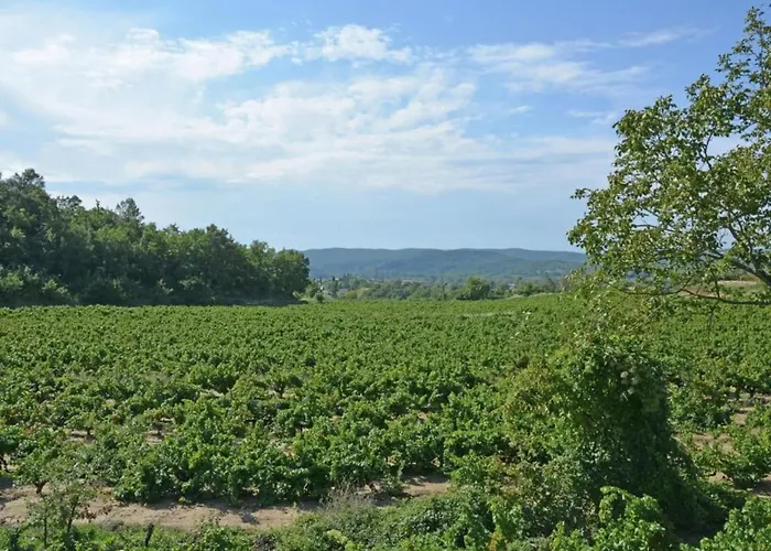Villa Tranquil With Pool View Cornillon