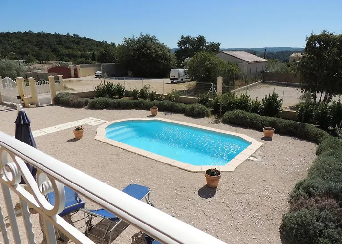 Villa Tranquil With Pool View Cornillon