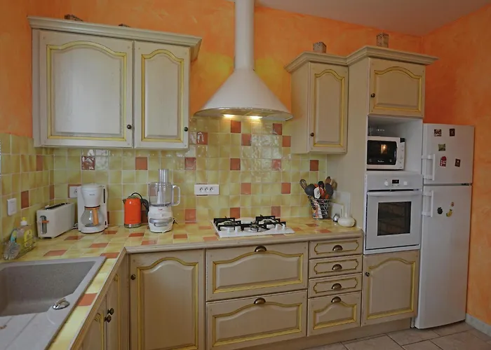 Villa Tranquil With Pool View *